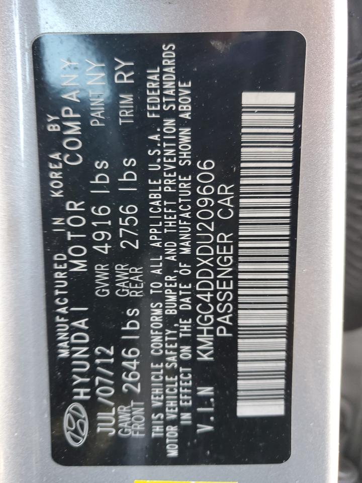2013 Hyundai Genesis - Image 12