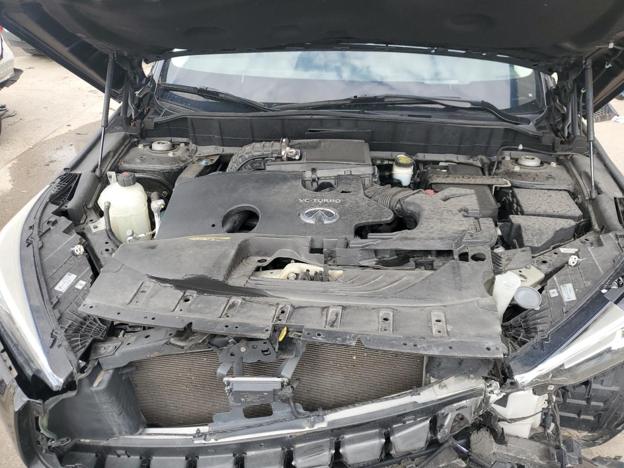 2019 Infiniti QX50 - Image 12