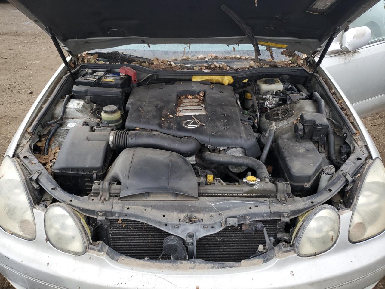 2000 Lexus GS - Image 11