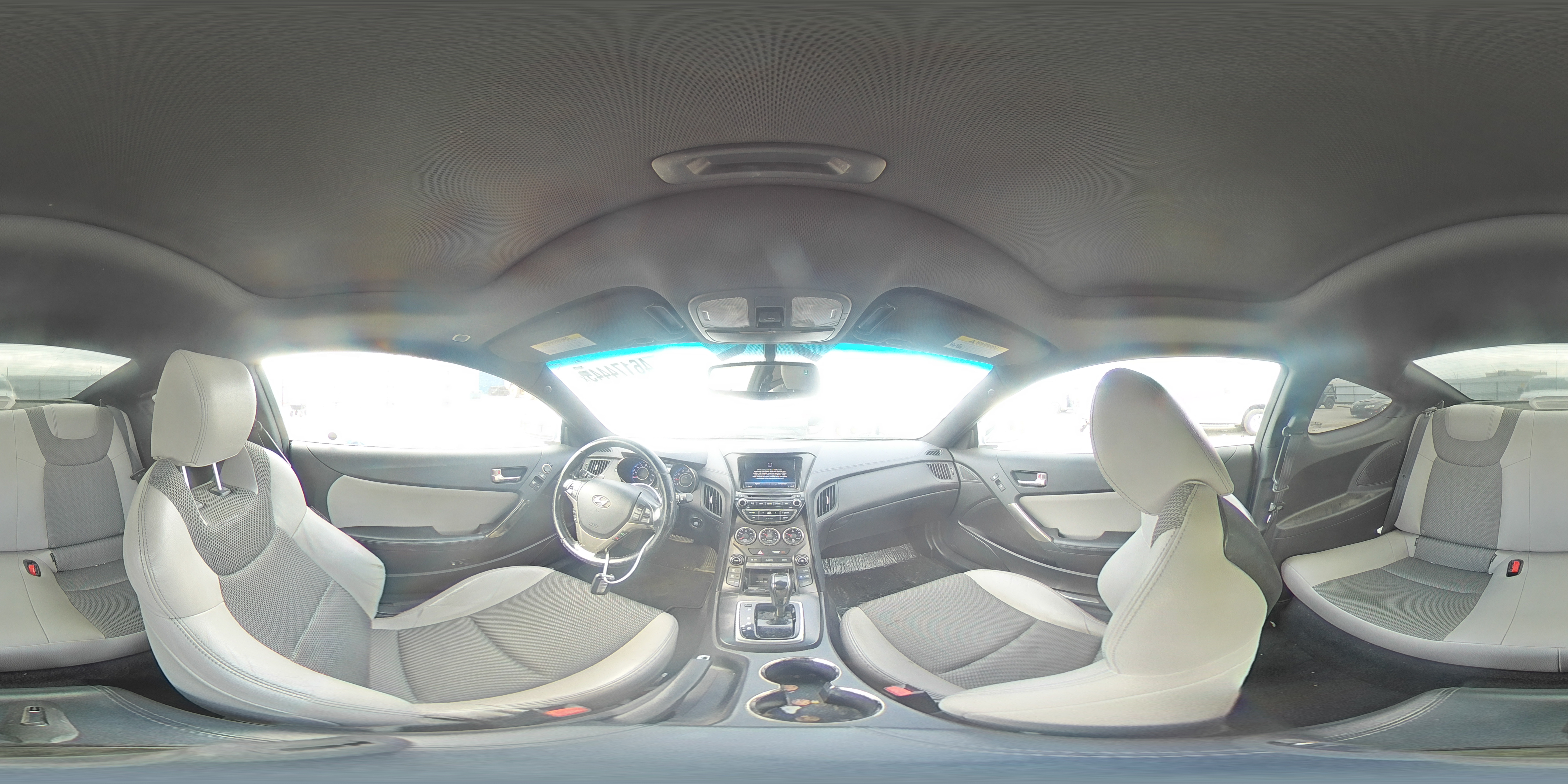 2014 Hyundai Genesis - Image 11