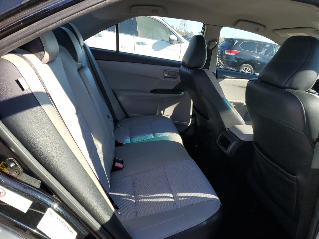 2016 Toyota Camry - Image 10