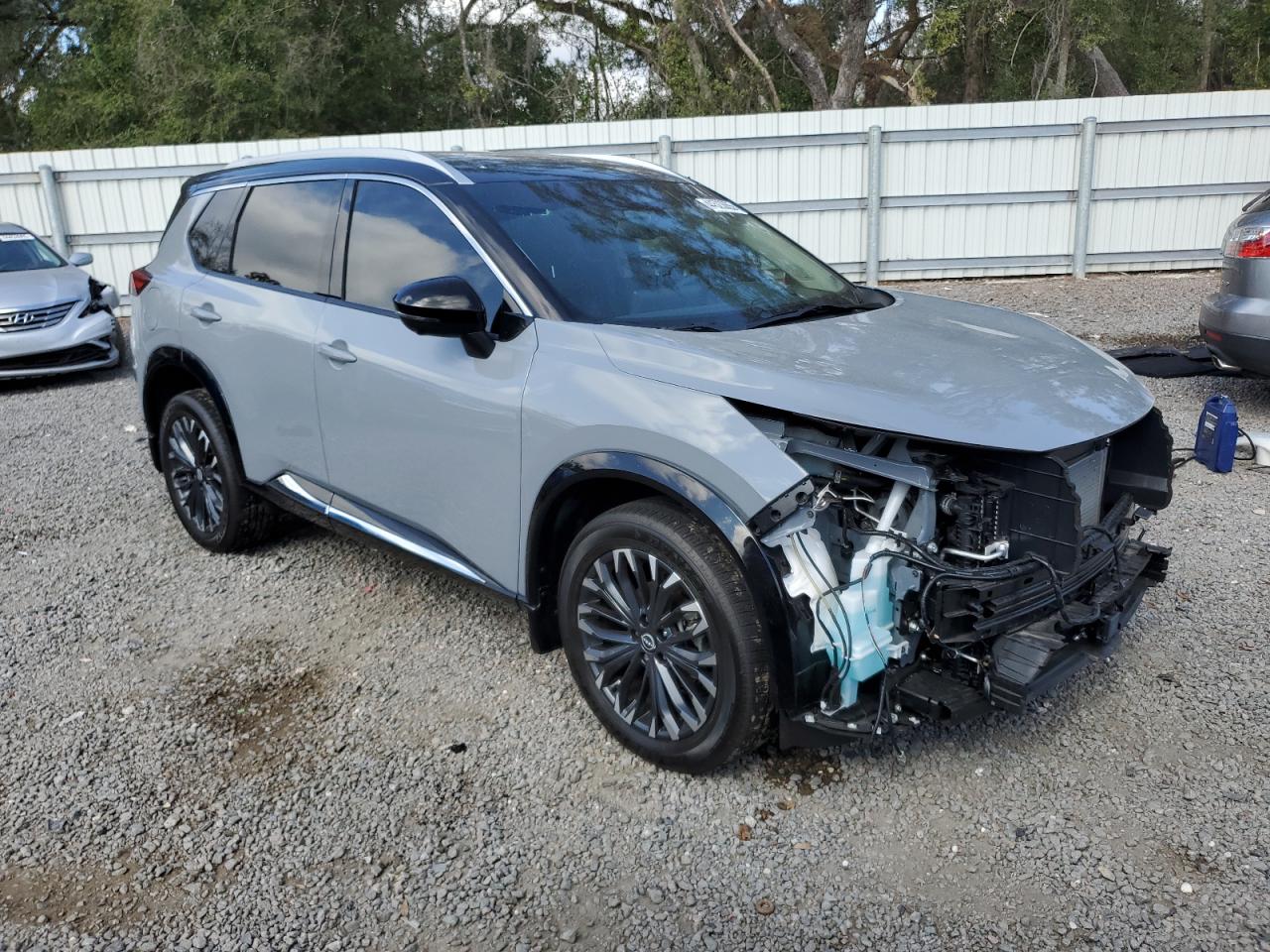 2024 Nissan Rogue - Image 4