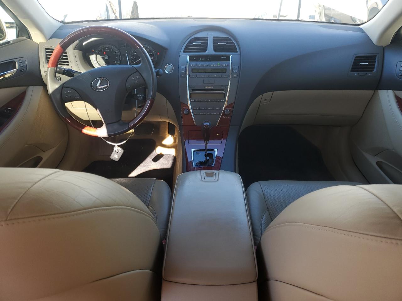 2009 Lexus ES - Image 8