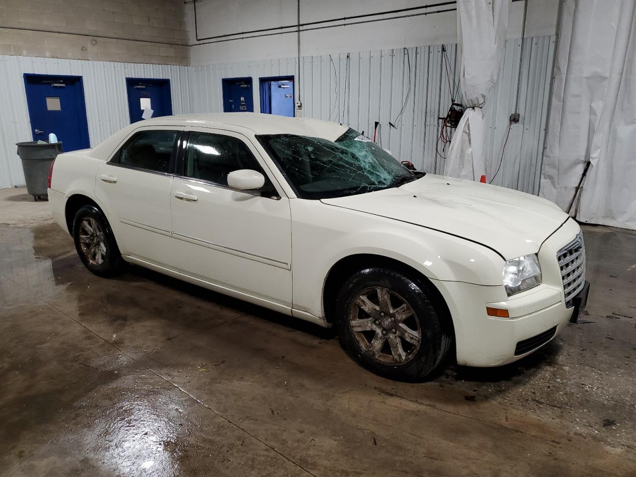 2007 Chrysler 300 - Image 4