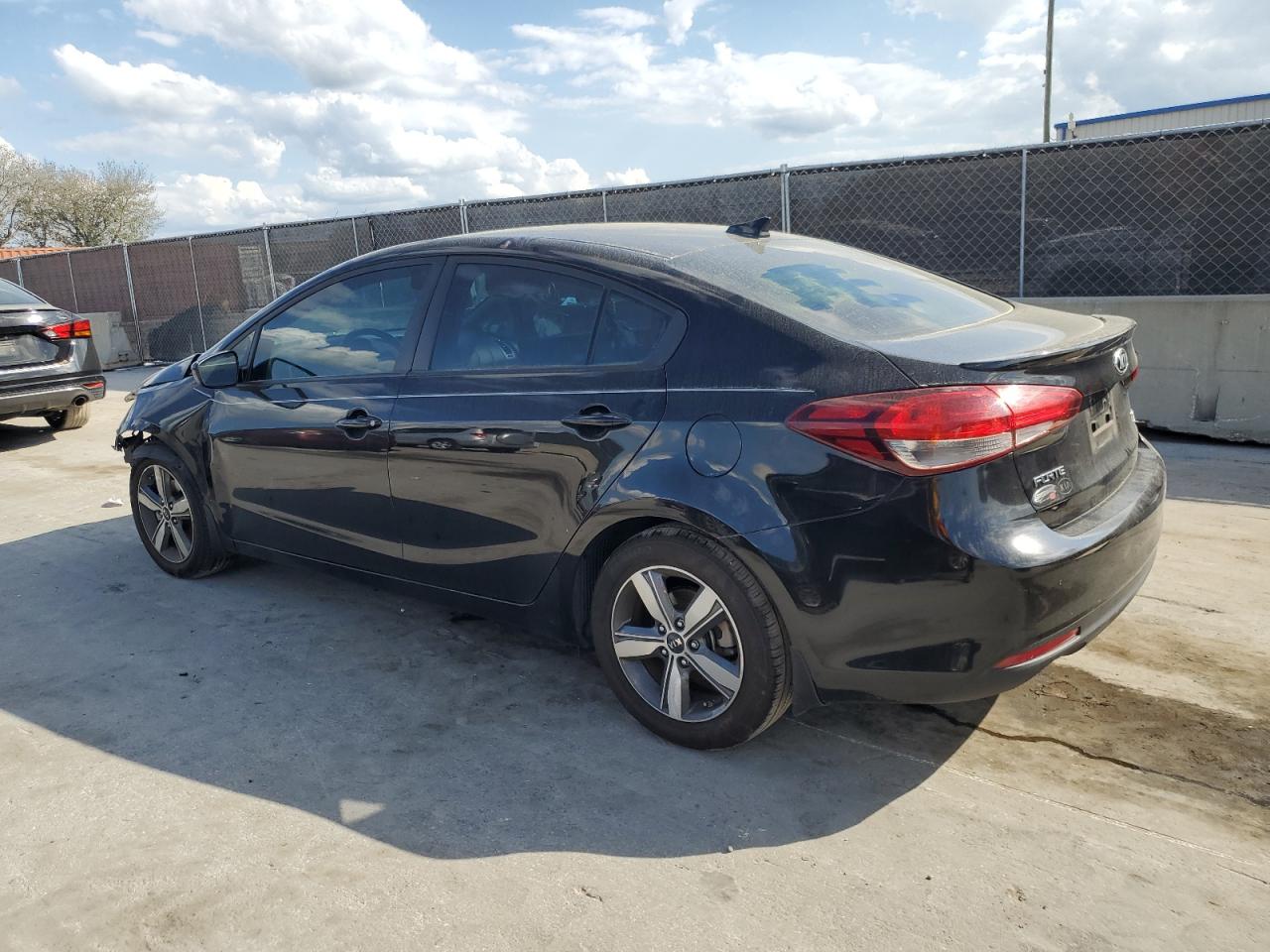 2018 Kia Forte - Image 2