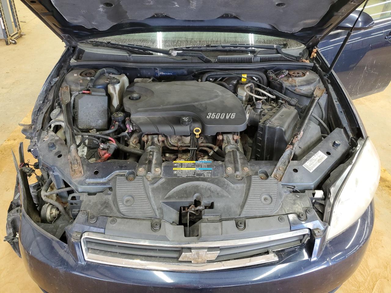 2008 Chevrolet Impala - Image 11