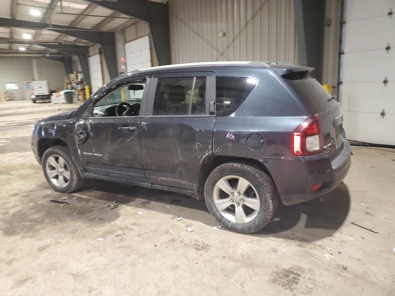 2016 Jeep Compass - Image 2