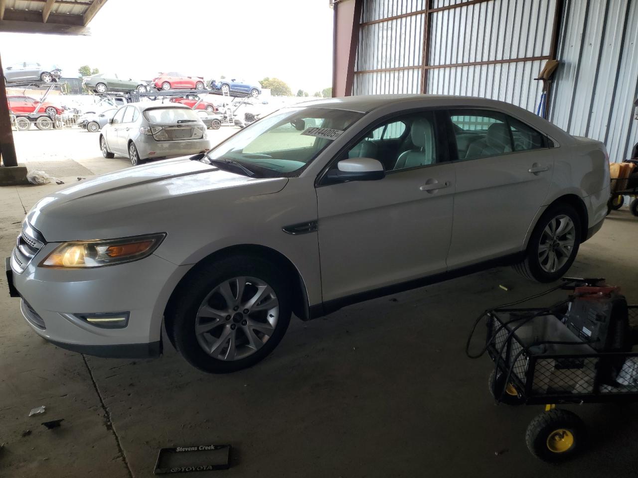2010 Ford Taurus - Image 1