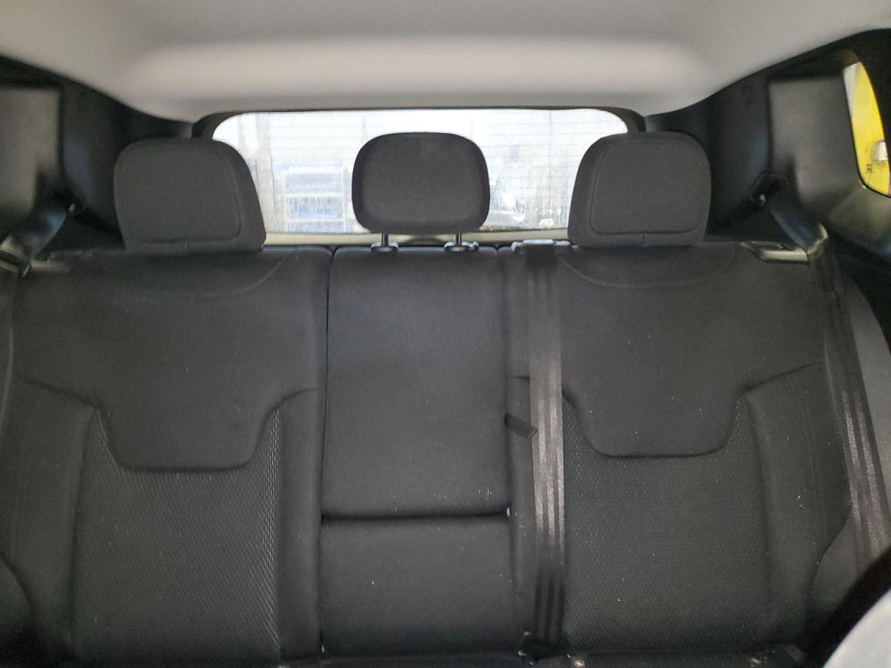2019 Jeep Renegade - Image 10