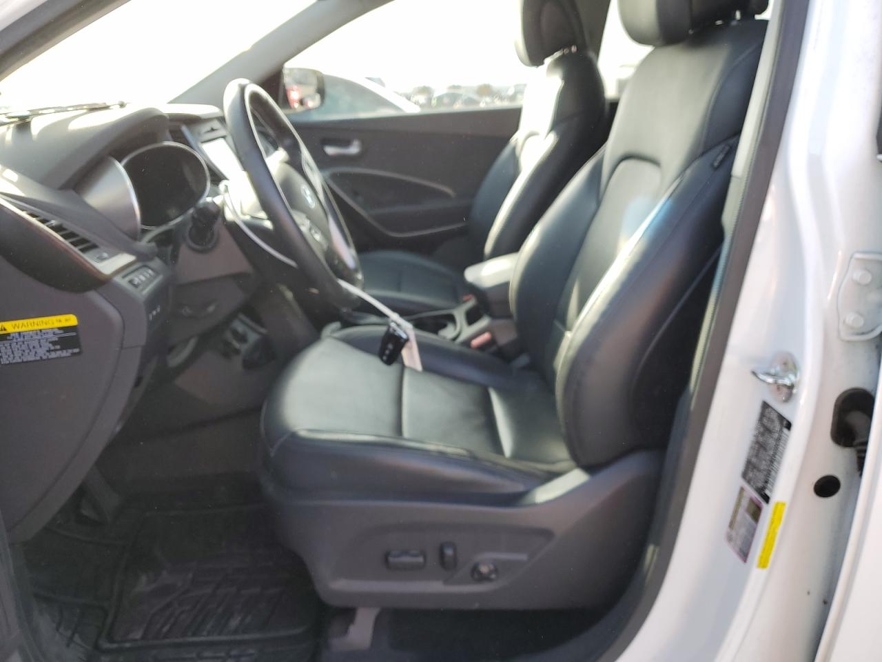 2018 Hyundai Santa Fe - Image 7