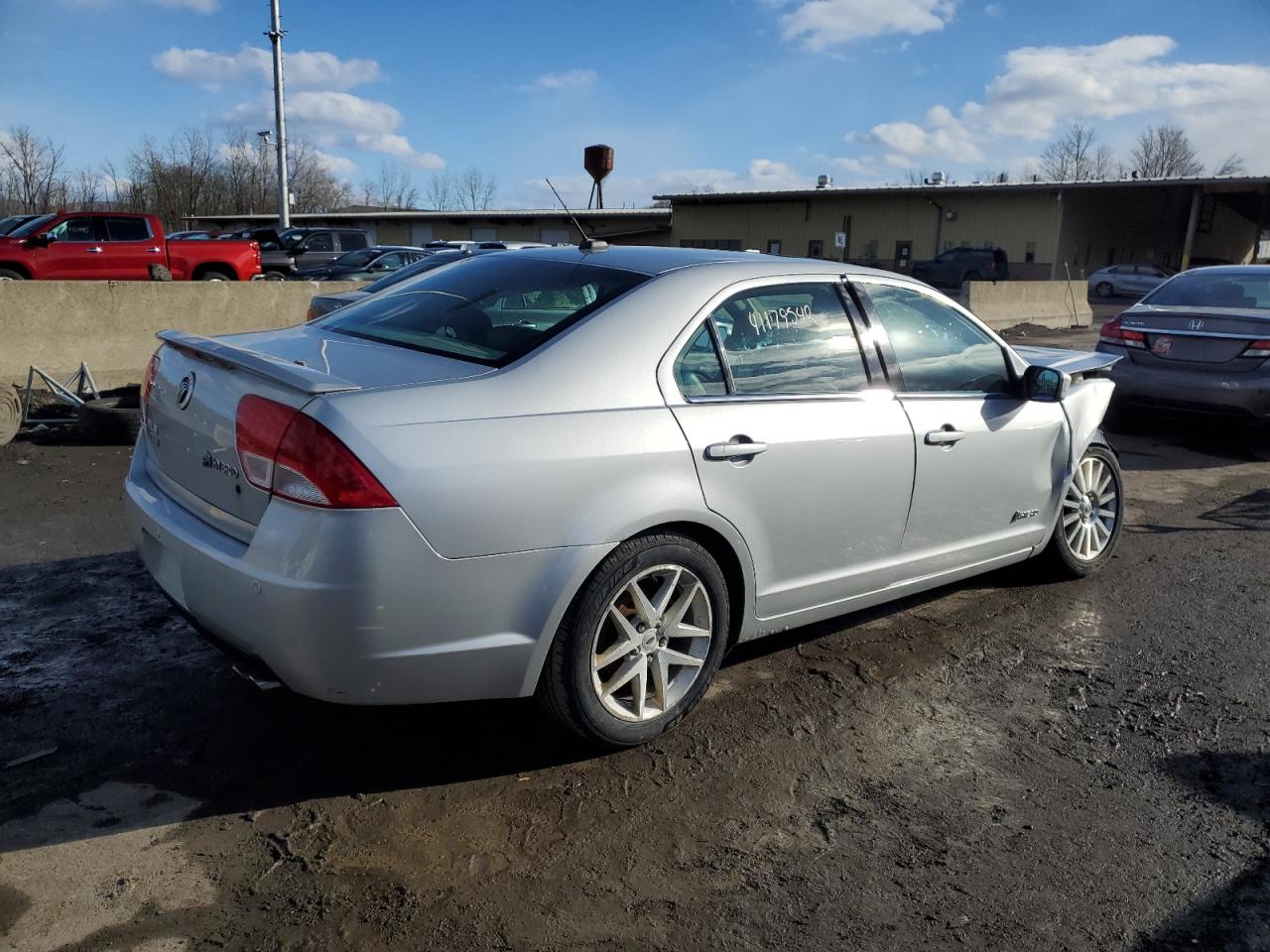 2010 Mercury Milan - Image 3