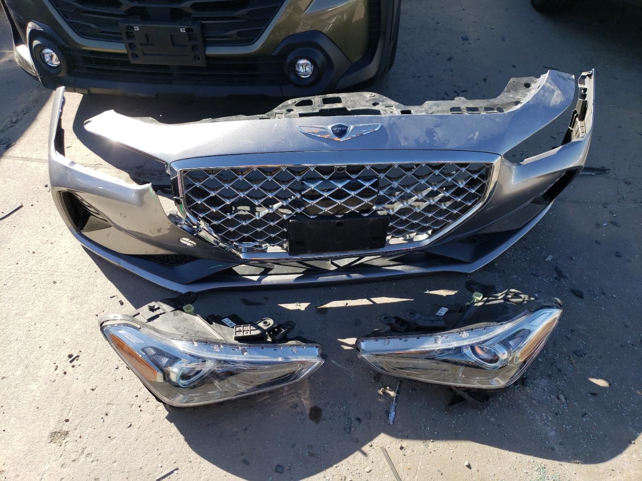 2021 Genesis G70 - Image 12