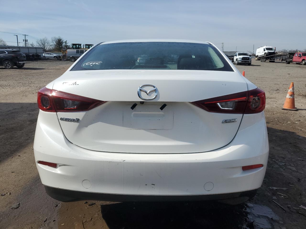 2017 Mazda 3 - Image 6