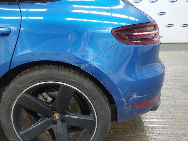 2015 PORSCHE MACAN