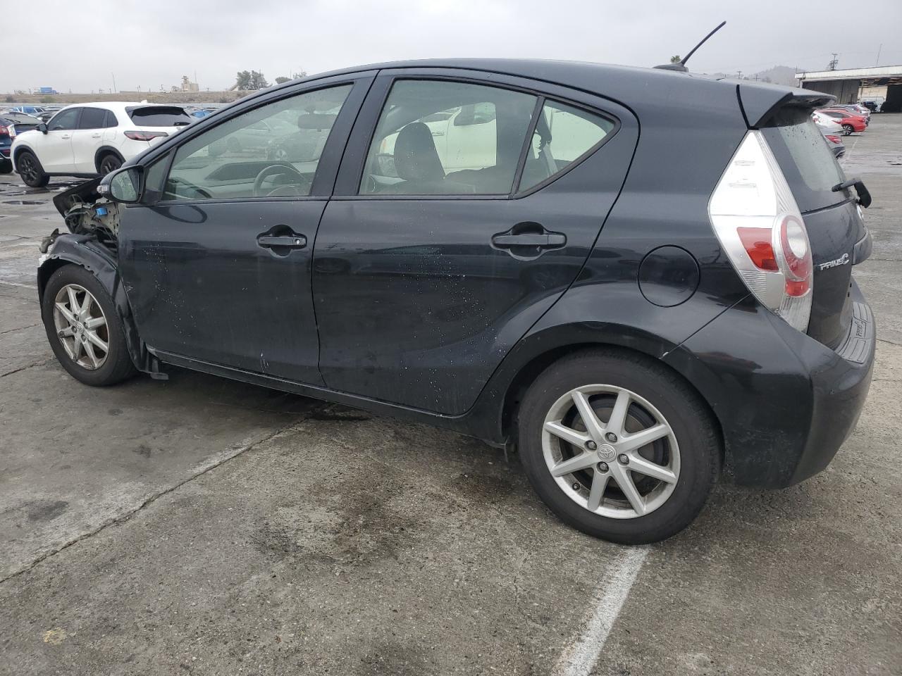 2013 Toyota Prius - Image 2