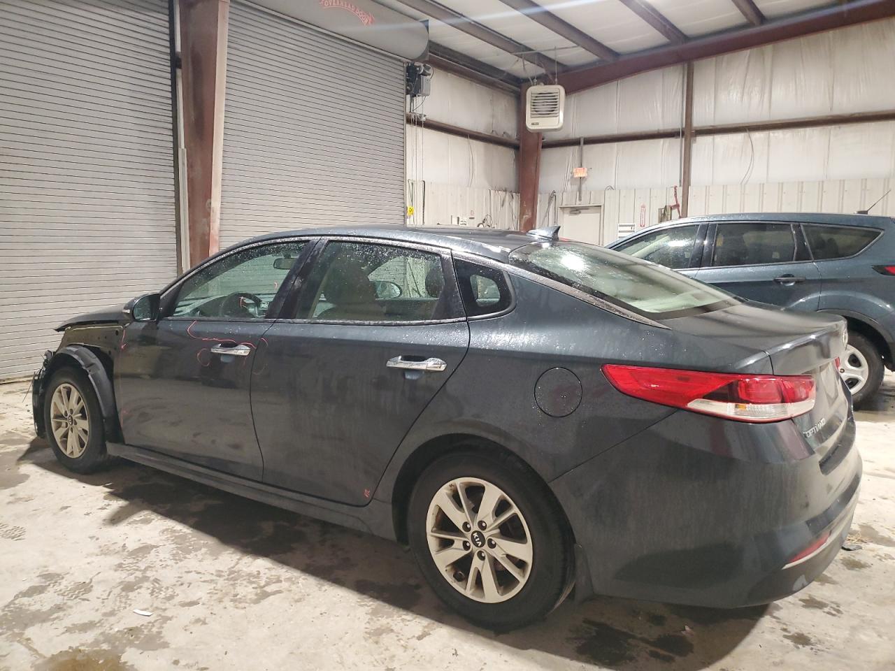 2016 Kia Optima - Image 2