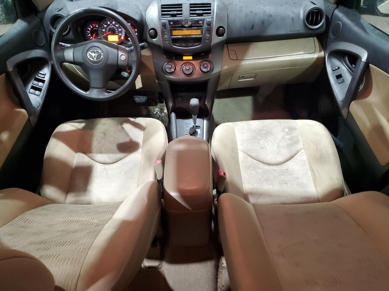 2010 Toyota RAV 4 - Image 8