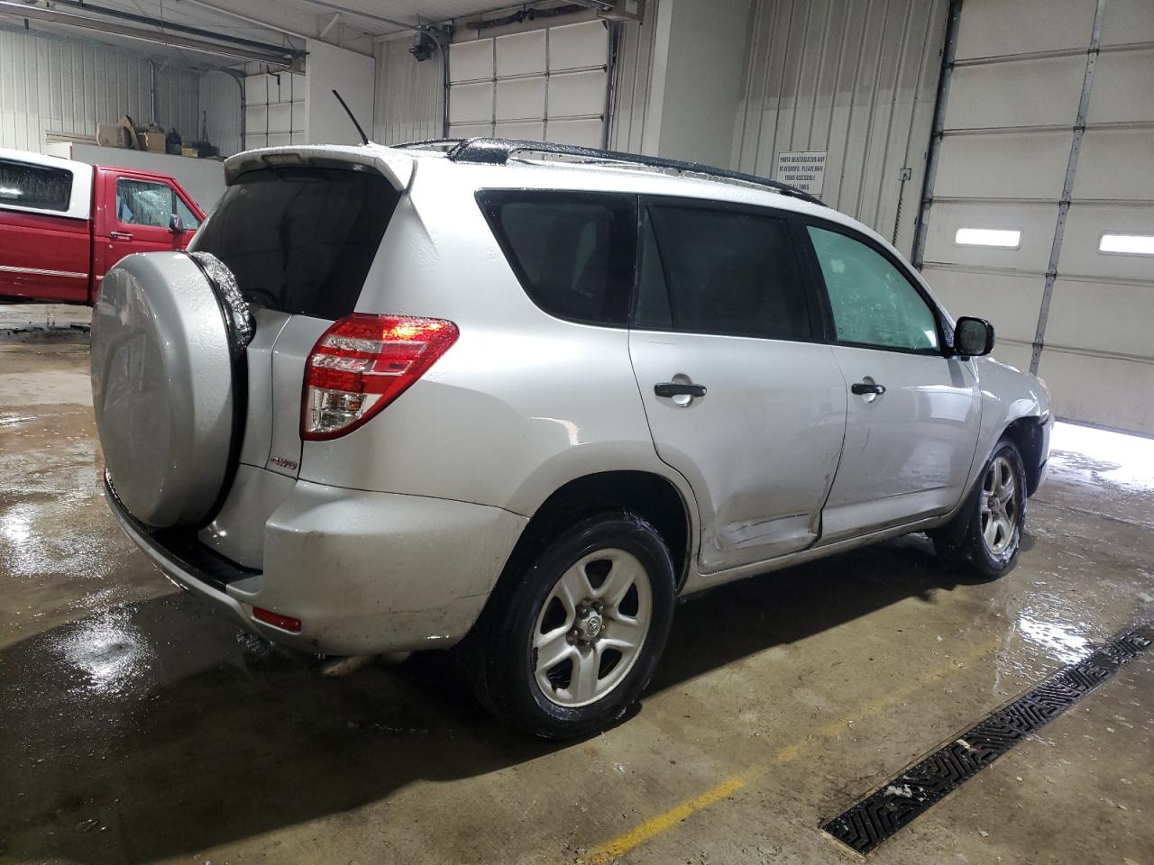 2010 Toyota RAV 4 - Image 3