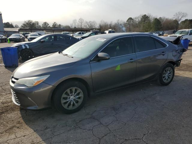 2016 Toyota Camry Le zu verkaufen in Florence, MS - Rear End