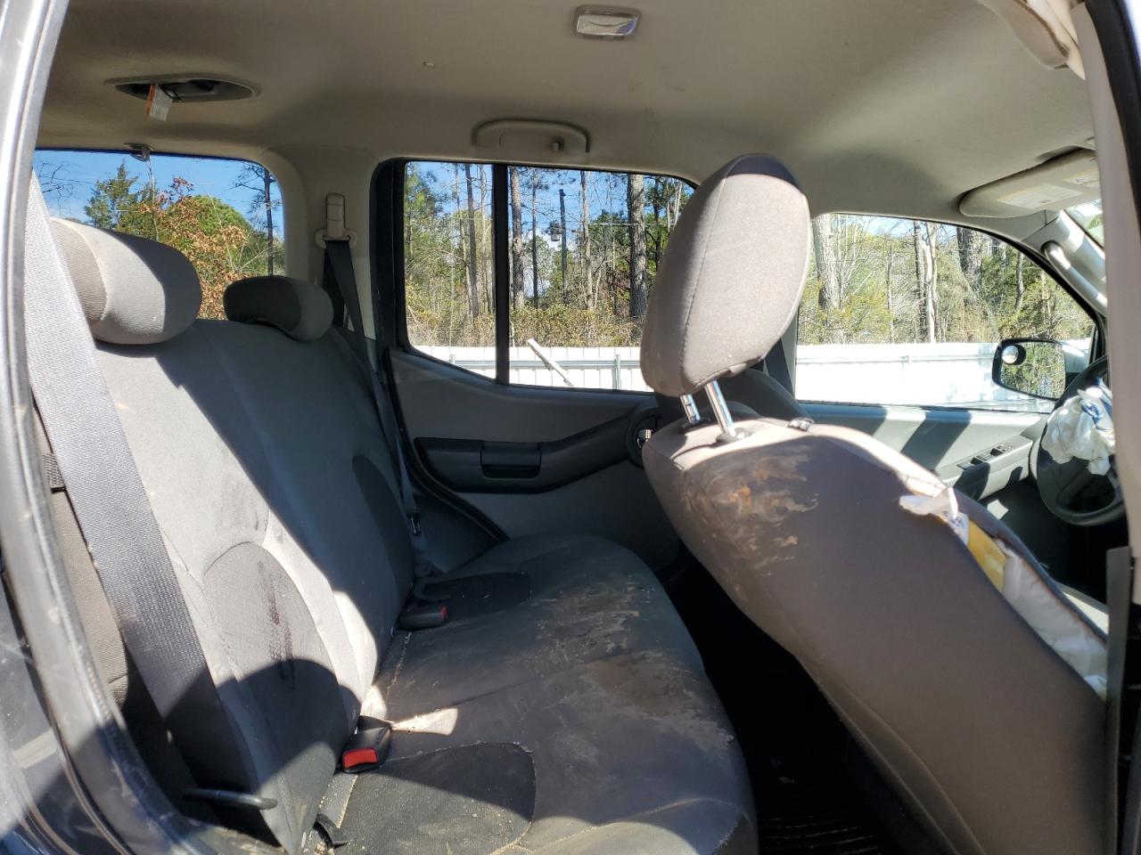 2011 Nissan XTerra - Image 11