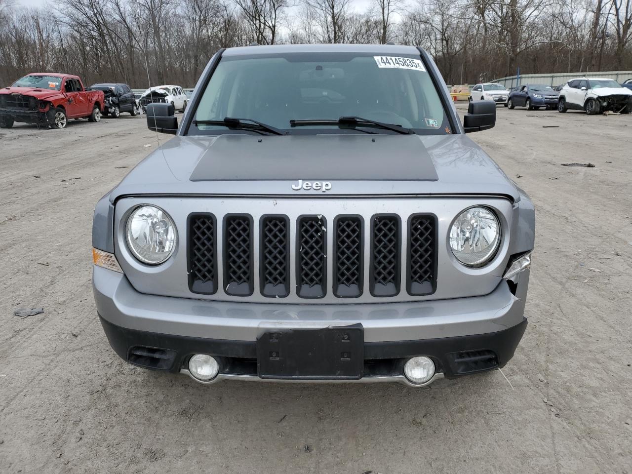 2017 Jeep Liberty (Patriot) - Image 5