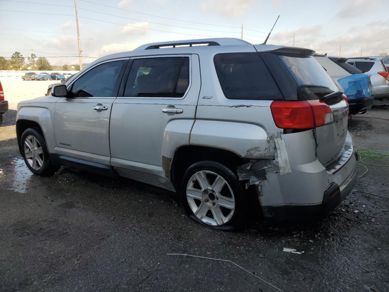 2011 GMC Terrain - Image 2