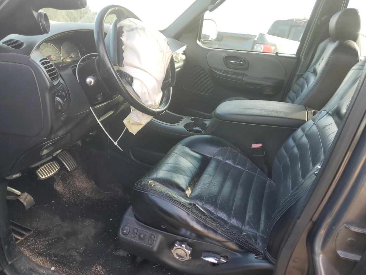 2002 Ford F-150 - Image 7