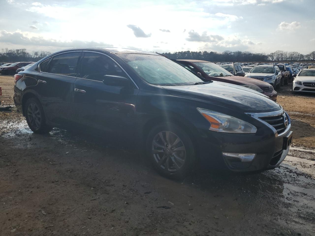 2015 Nissan Altima - Image 4