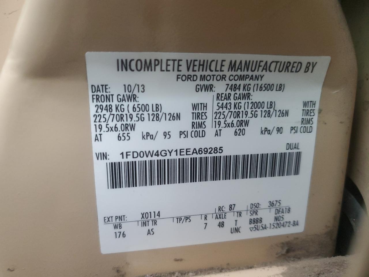 2014 Ford F450 - Image 12