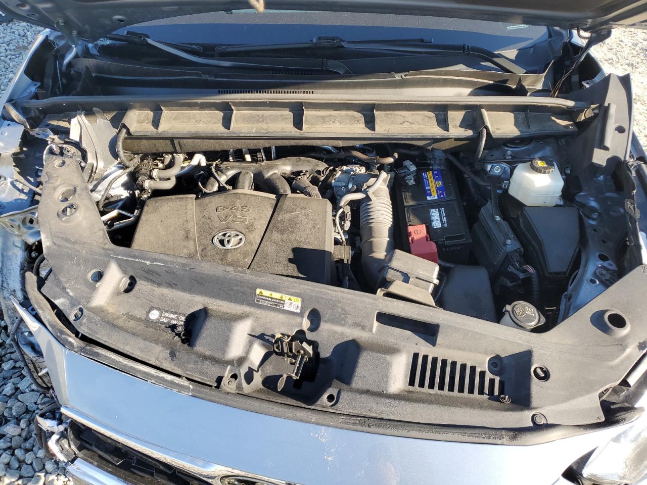 2020 Toyota Highlander - Image 13