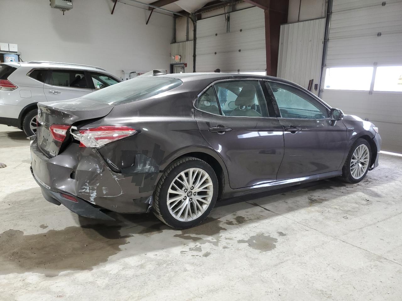 2018 Toyota Camry - Image 3