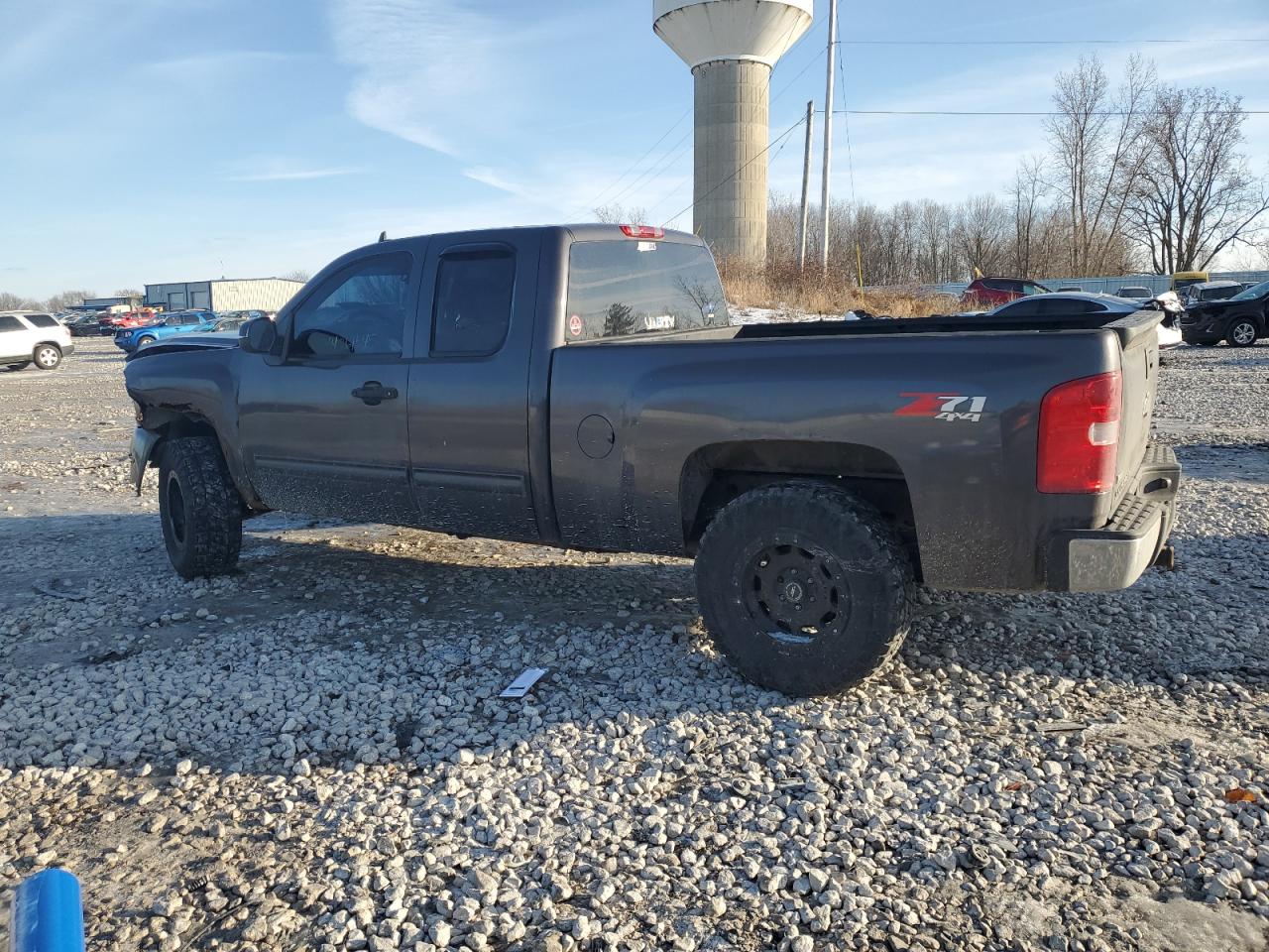 2010 Chevrolet Silverado - Image 2