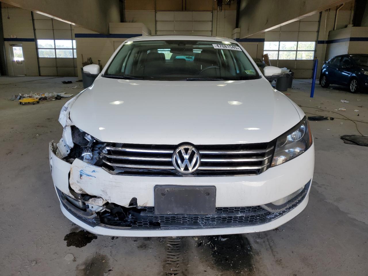 2015 Volkswagen Passat - Image 5