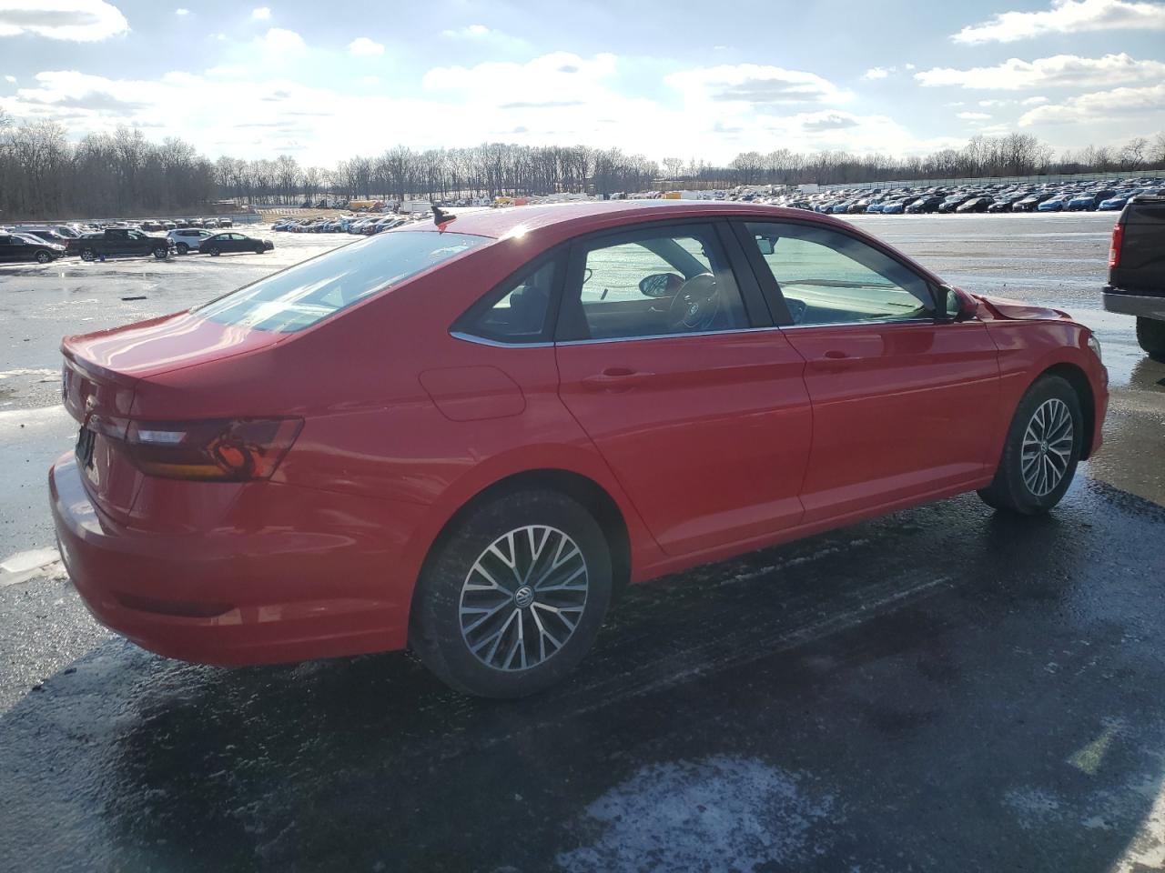 2019 Volkswagen Jetta - Image 3
