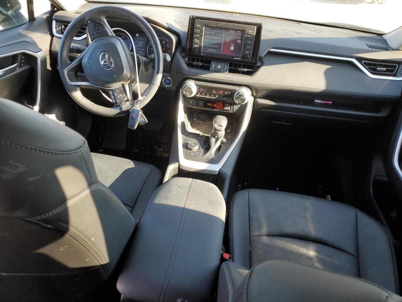 2022 Toyota RAV 4 - Image 8