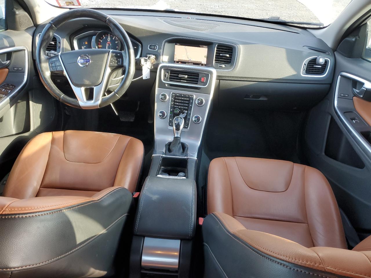 2018 Volvo S60 - Image 8