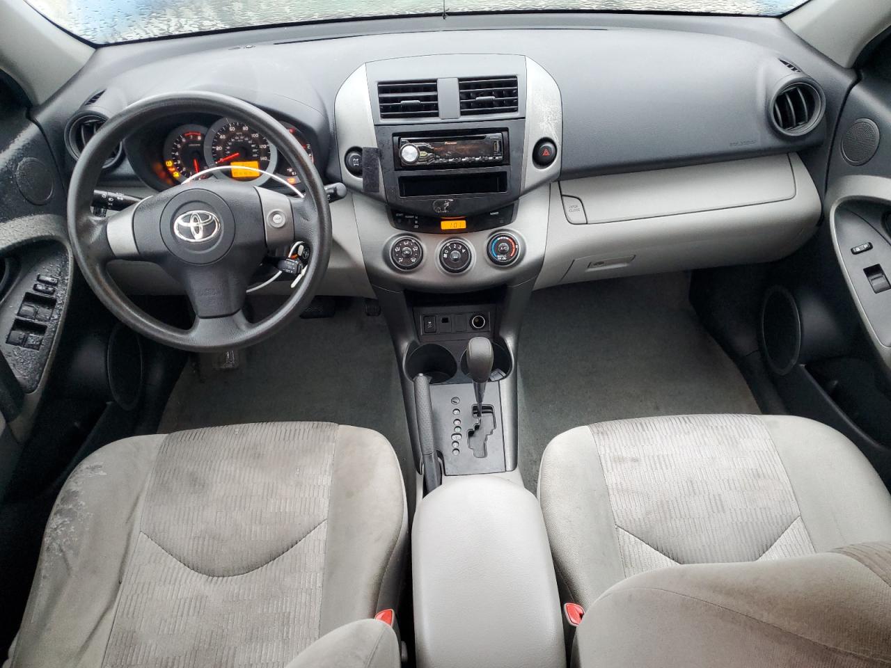 2011 Toyota RAV 4 - Image 8