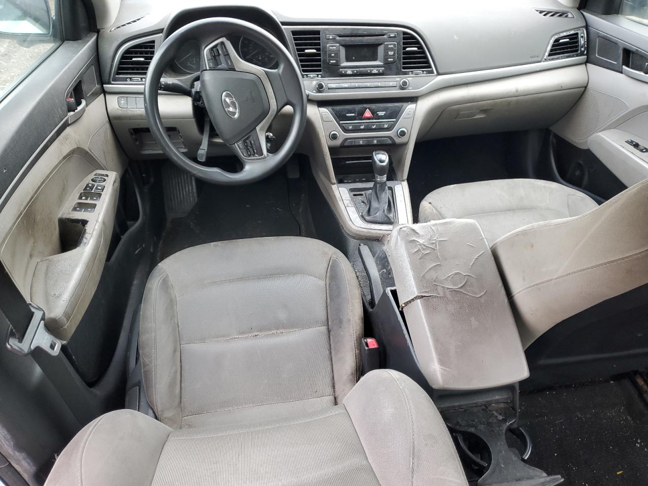 2017 Hyundai Elantra - Image 8