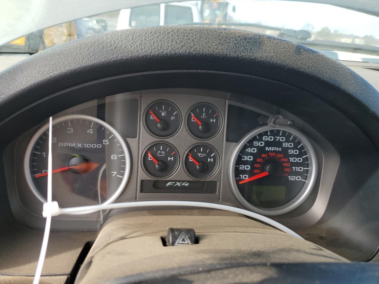 2005 Ford F-150 - Image 9