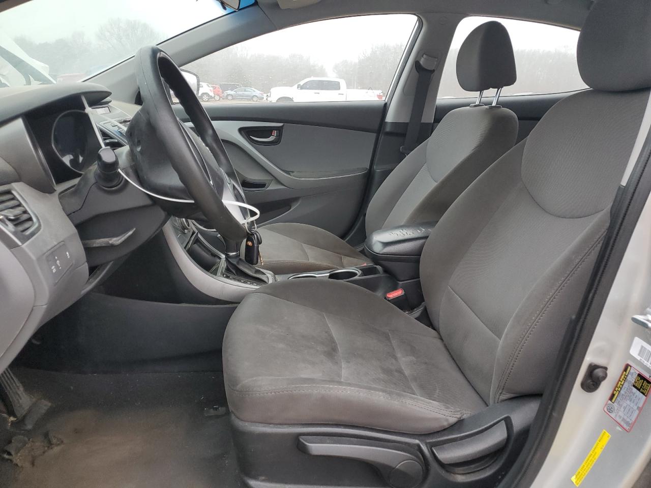 2016 Hyundai Elantra - Image 7