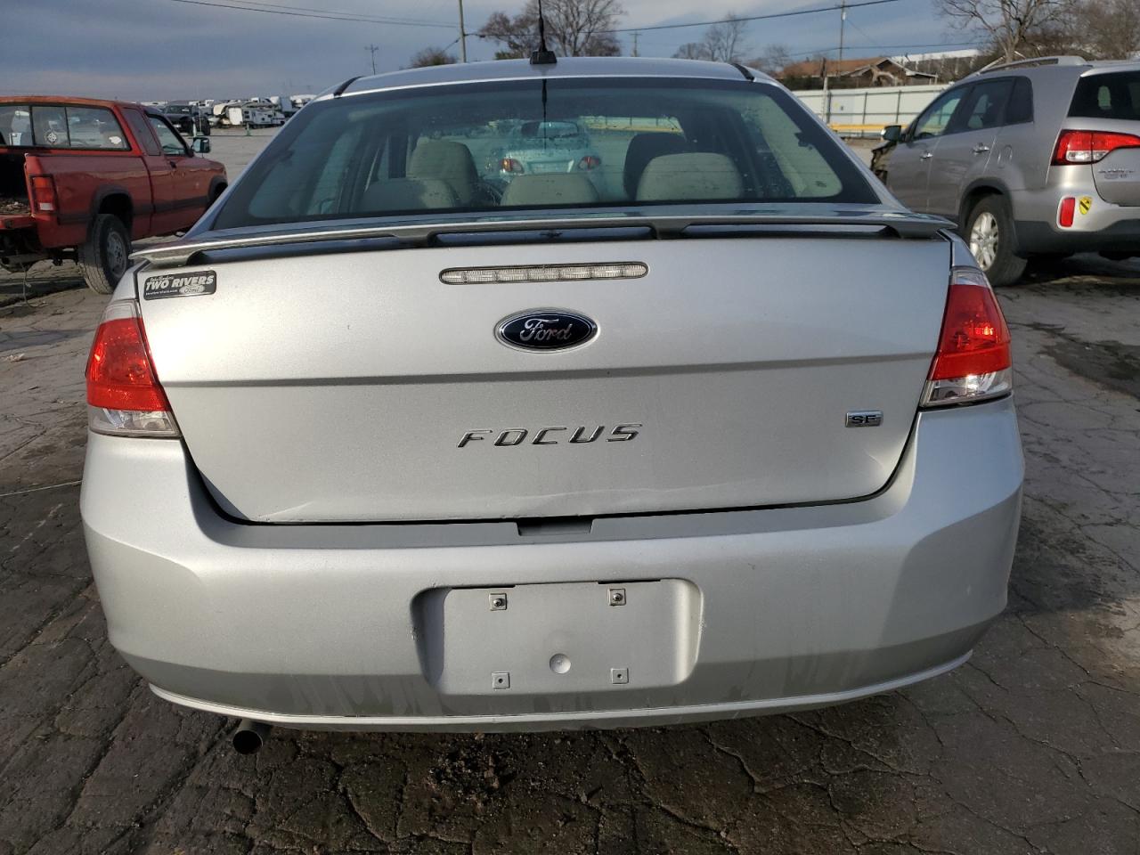 2010 Ford Focus - Image 6
