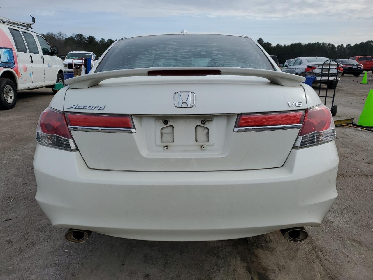 2011 Honda Accord - Image 6