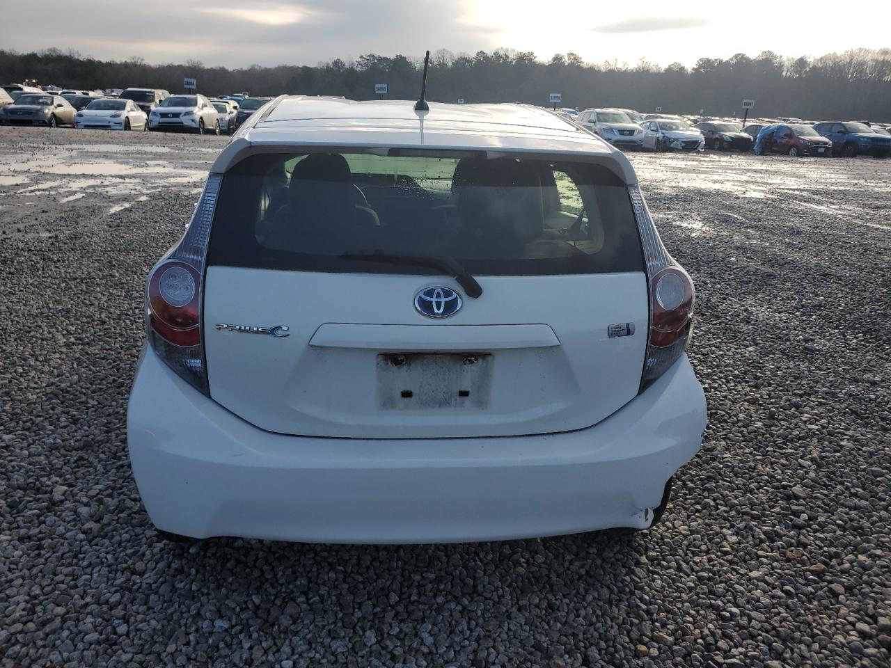 2014 Toyota Prius - Image 6