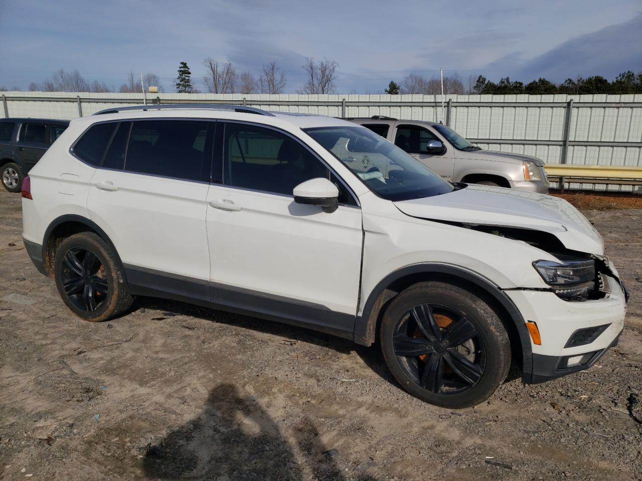 2019 Volkswagen Tiguan - Image 4