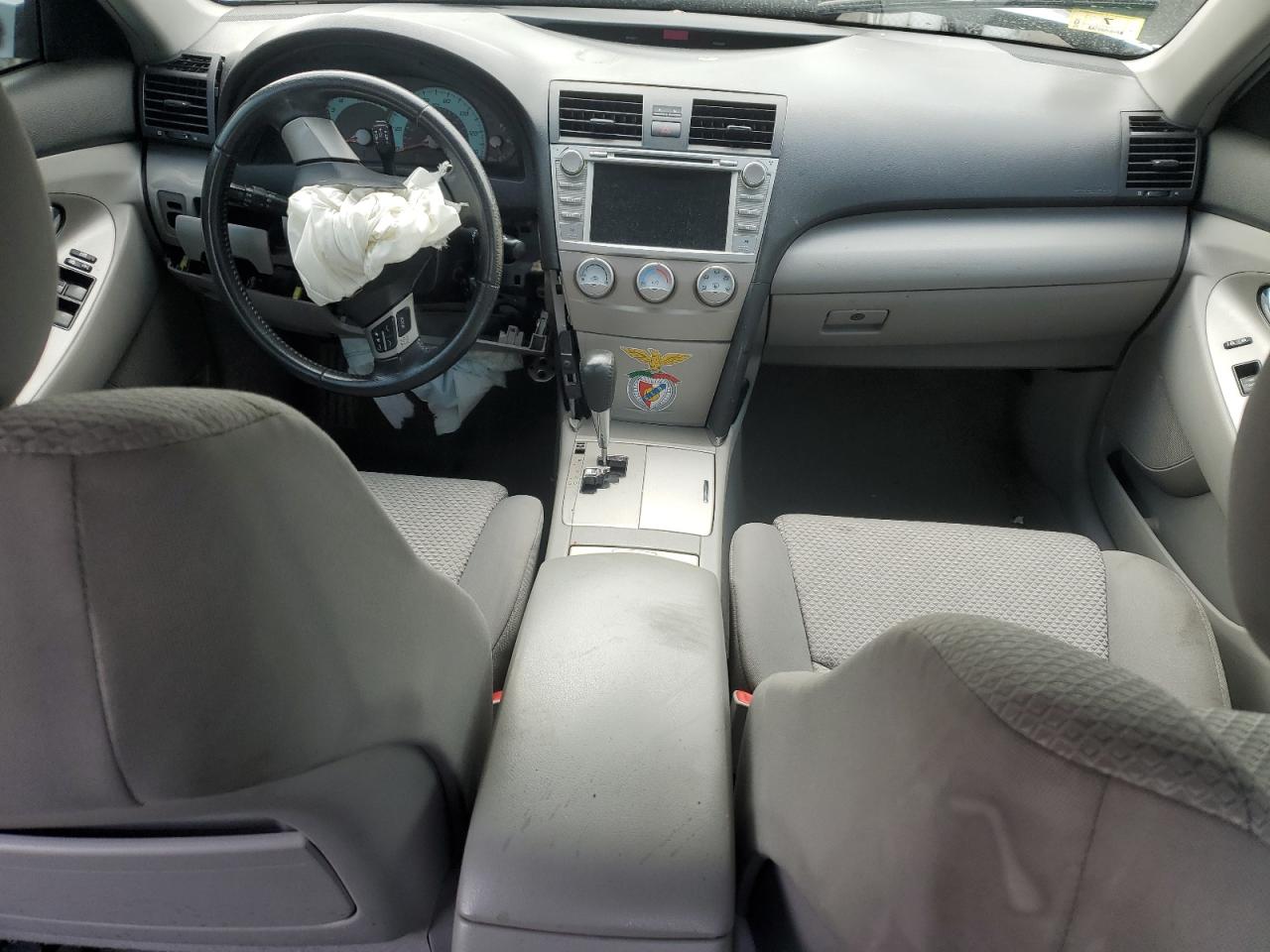 2011 Toyota Camry - Image 8
