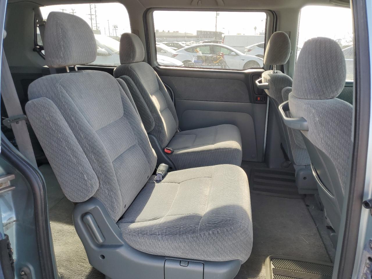 2004 Honda Odyssey - Image 11