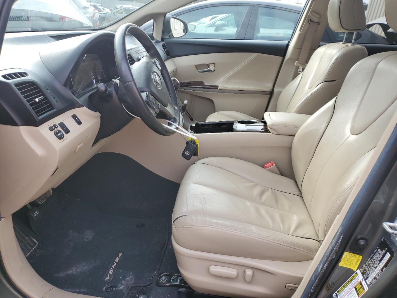 2014 Toyota Venza - Image 7