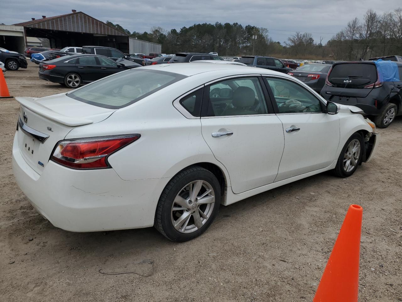 2014 Nissan Altima - Image 3