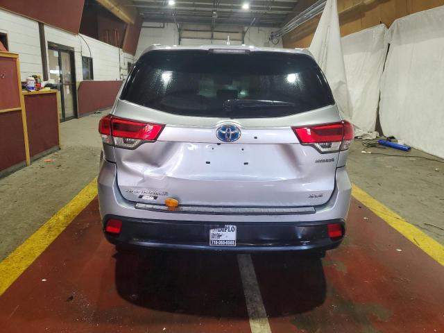  TOYOTA HIGHLANDER 2019 Srebrny