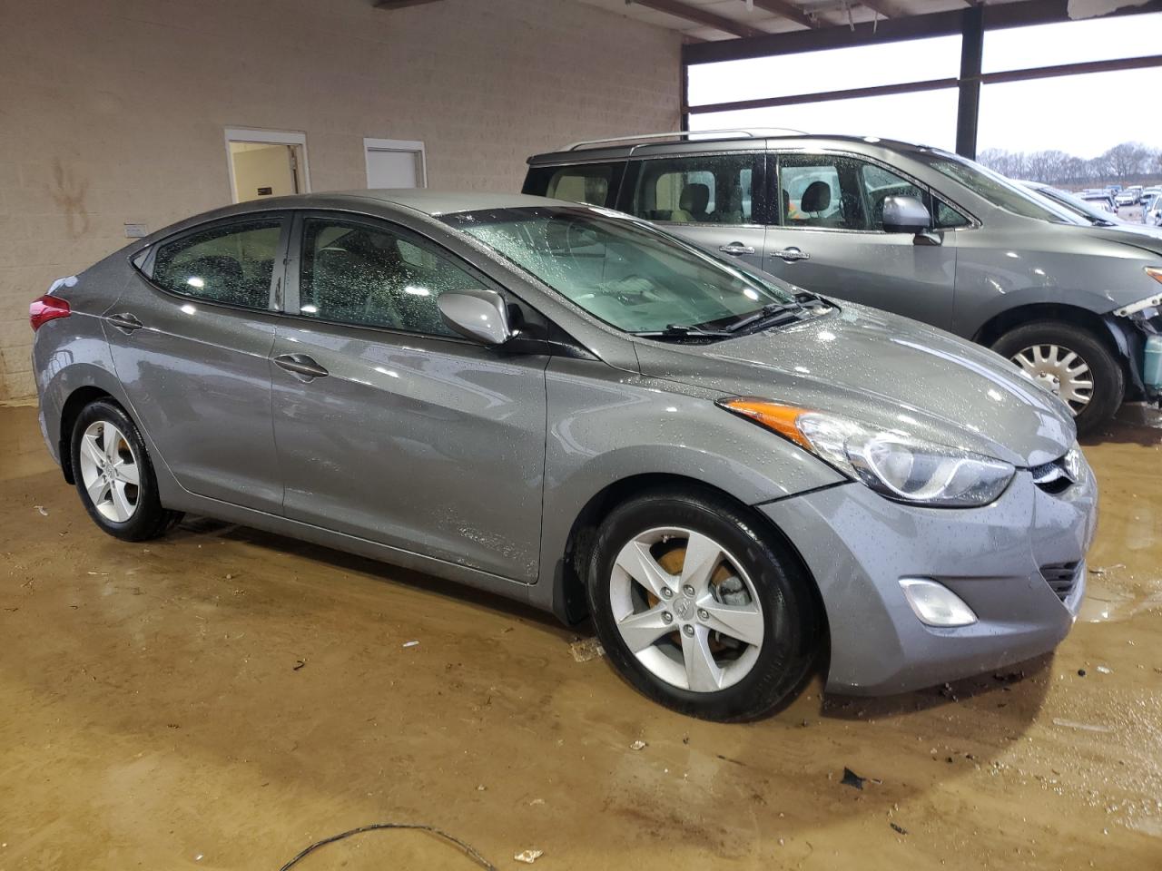 2013 Hyundai Elantra - Image 4